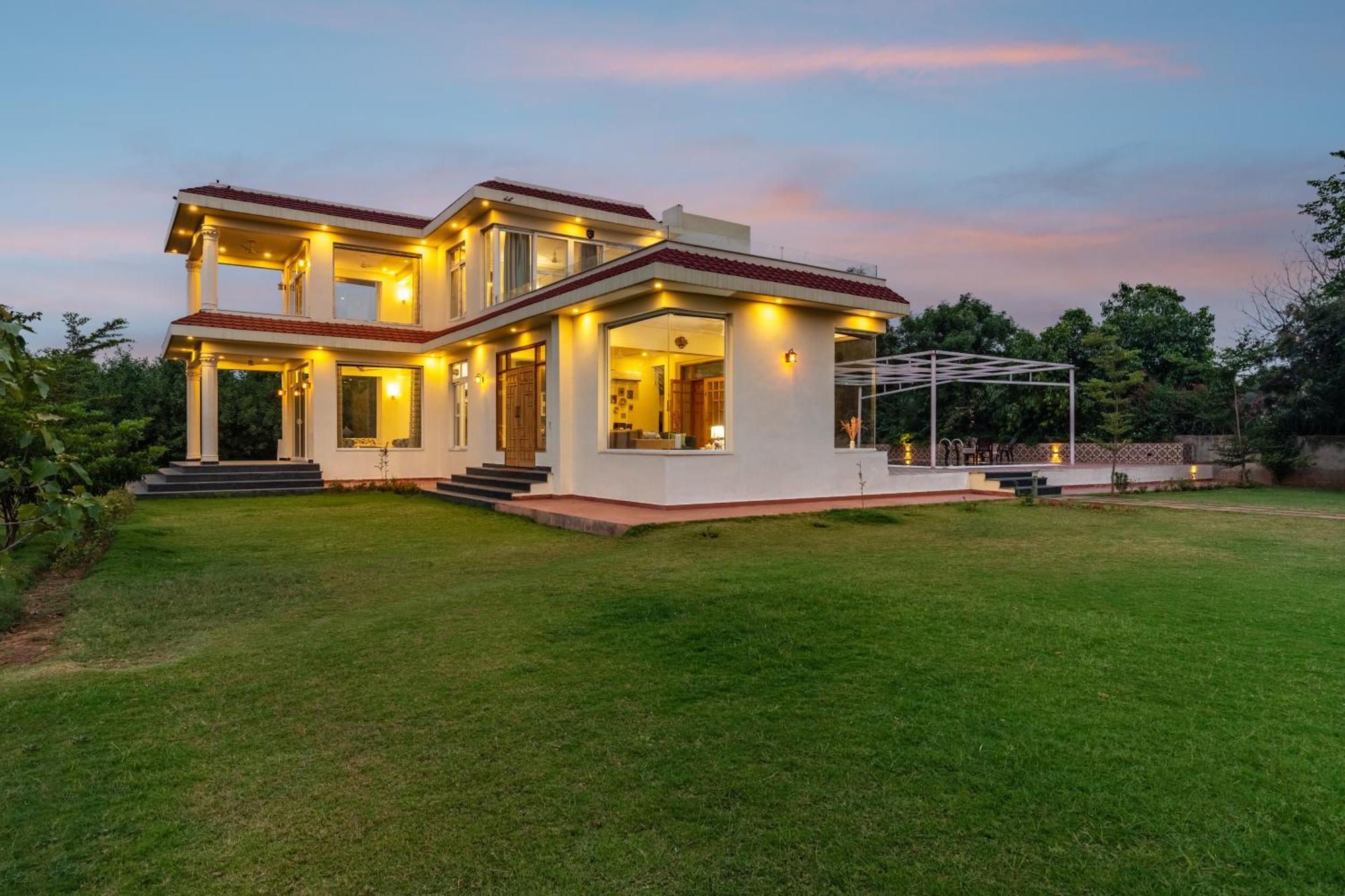 Alaya Stays Raga 2Bhk Farmstay With An Entertainment Lounge Sohna Bagian luar foto