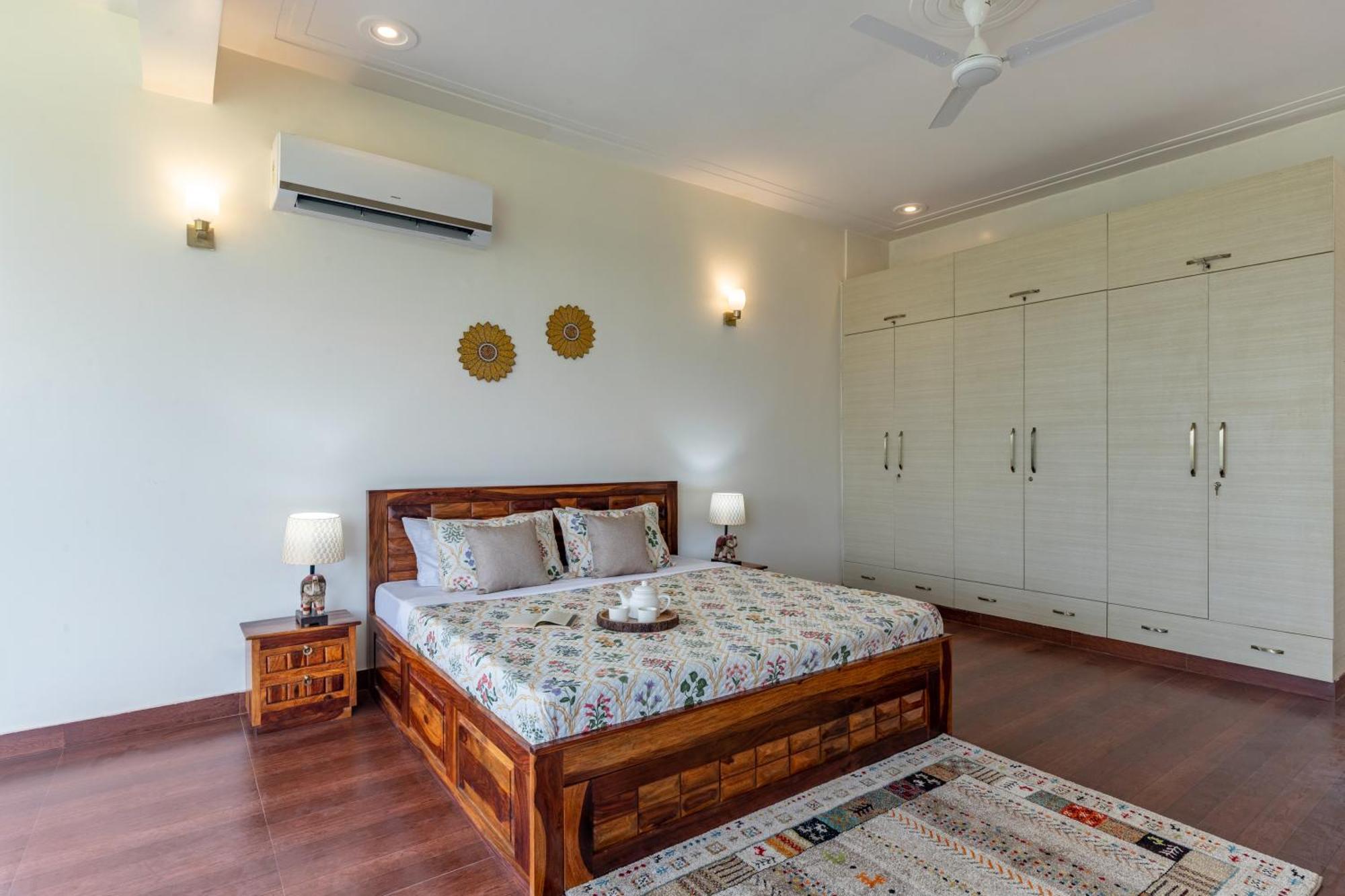 Alaya Stays Raga 2Bhk Farmstay With An Entertainment Lounge Sohna Bagian luar foto