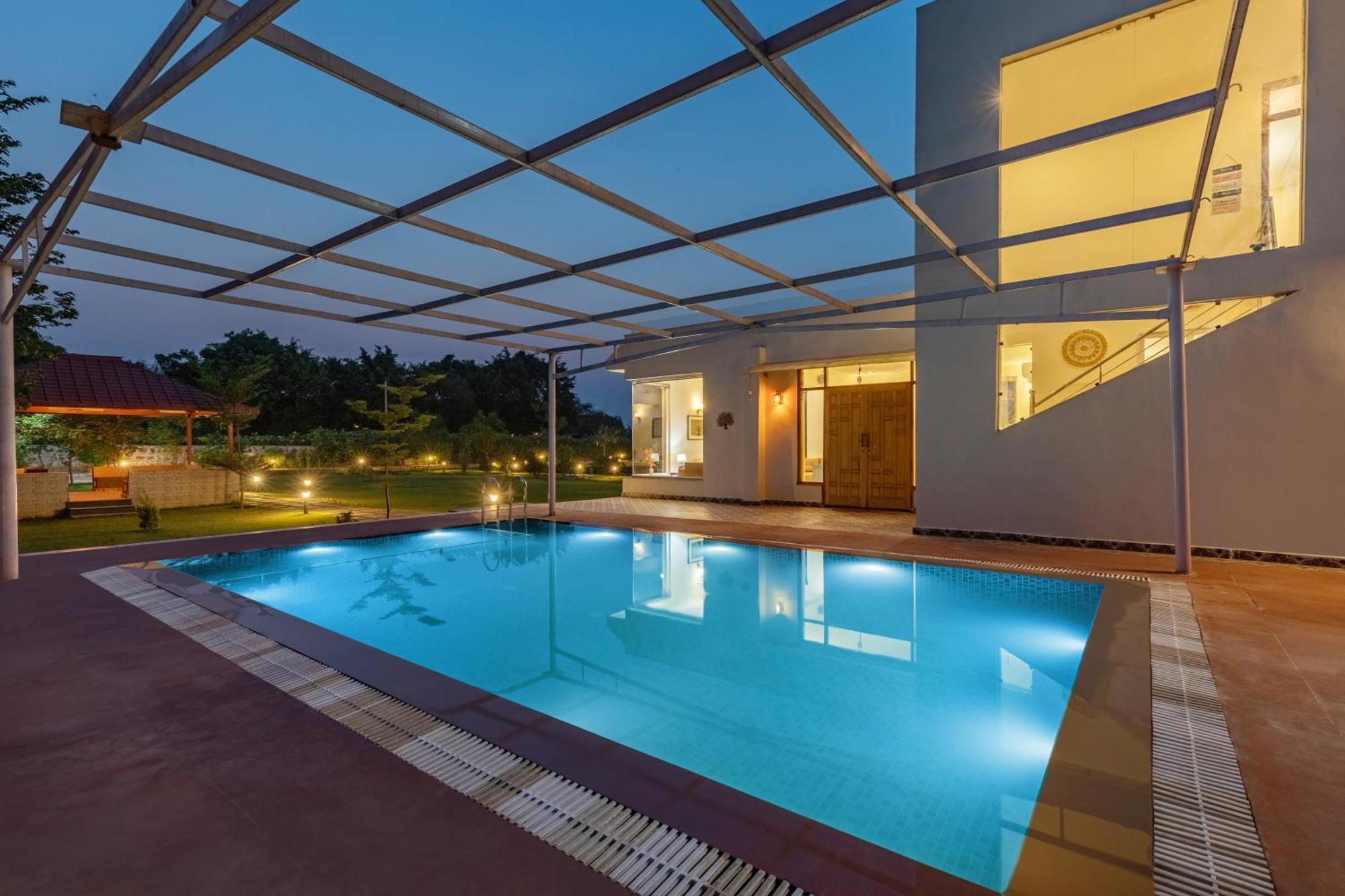 Alaya Stays Raga 2Bhk Farmstay With An Entertainment Lounge Sohna Bagian luar foto